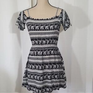 H&M COACHELLA Boho B&W Elephant Print Cold Shoulder Dress ⭐️SALE 2/$40